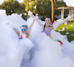 One   Hour Ultimate Foam Party Experience